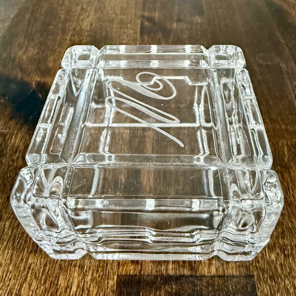 VTG 24% Lead Crystal Trinket Box w/ Lid Clear "W" Monogram Jewelry - Picture 3 of 9
